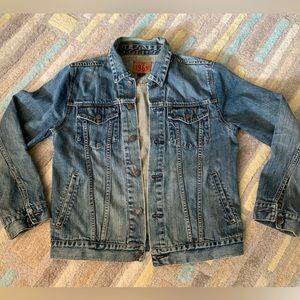 Gap 1969 men’s denim jacket size Medium; vintage circa 2002